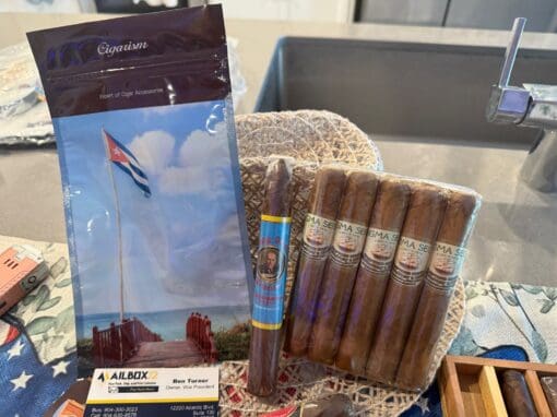 Weekender Cigar Package - Image 2