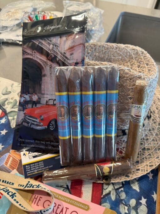 Weekender Cigar Package - Image 3